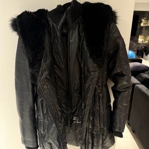 Women's Black Puffer Jacket with Fur Trim